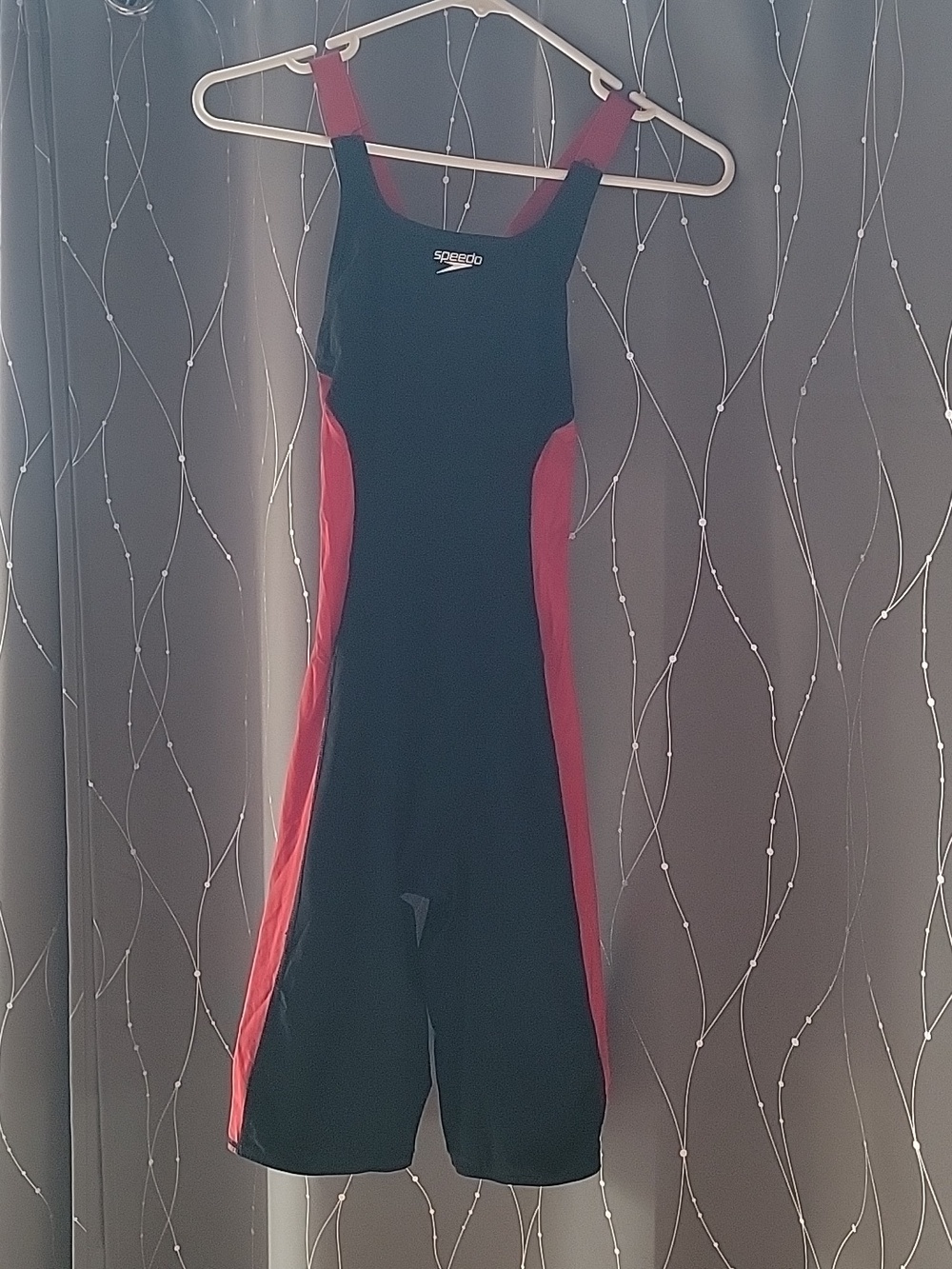 Speedo Tech Black and Red Competition Kneeskin 32